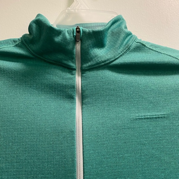 Patagonia Women’s Pullover - Picture 5 of 7